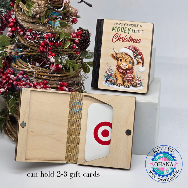 Wooden Christmas money and gift card holder with festive highland cow design, magnetic closure and gift card slot